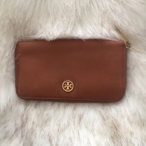 Tory Burch wallet